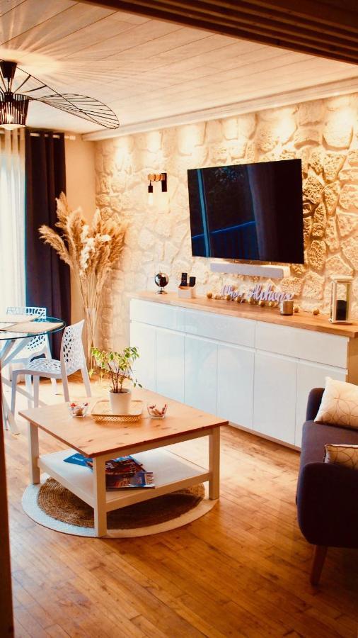 Appartement Chez Alphonse : T3 Cosy Et Rénové - Proche Du Port